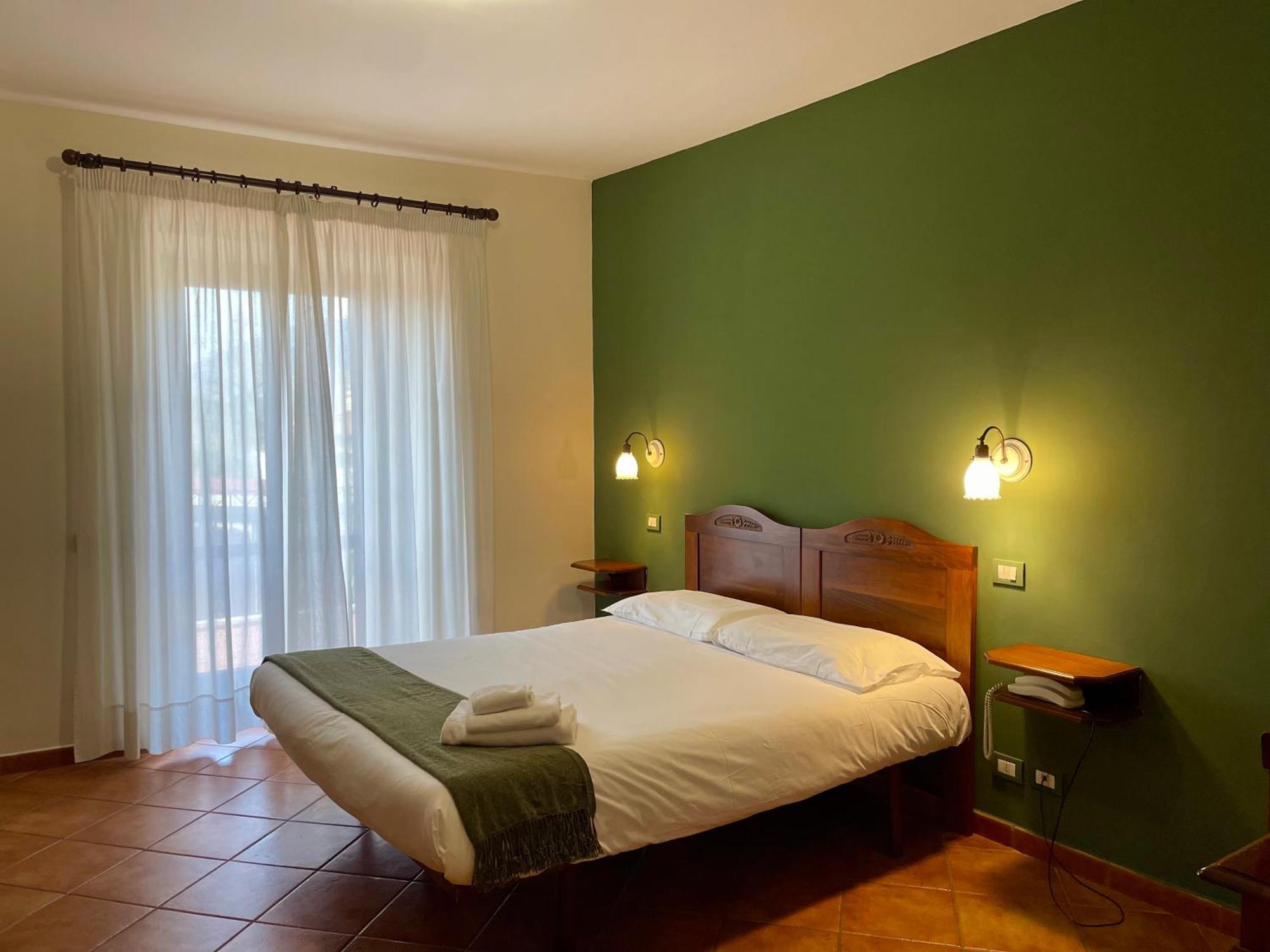 Mingone Hotel Ristorante Isola di Liri Bagian luar foto