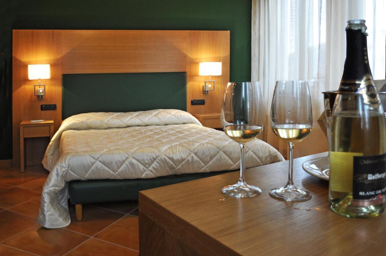 Mingone Hotel Ristorante Isola di Liri Ruang foto