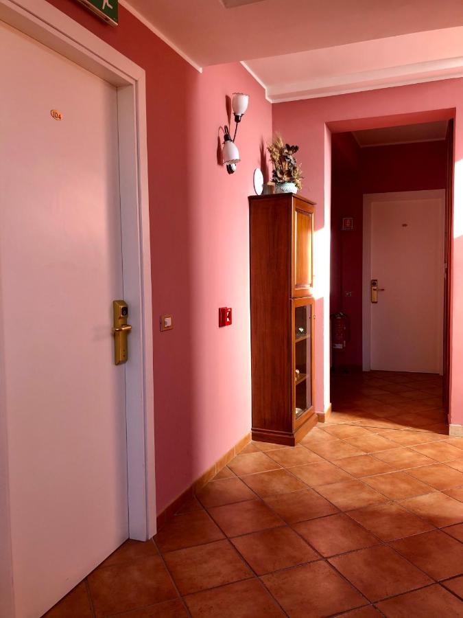 Mingone Hotel Ristorante Isola di Liri Bagian luar foto